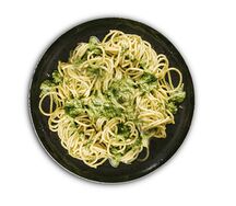 Паста с песто и курицей 