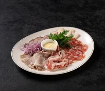 Мясная тарелка