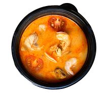 Том ям с морепродуктами
