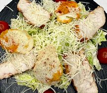 Салат Цезарь с курицей