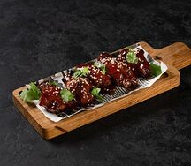 Пикантные куриные крылышки с соусом BBQ
