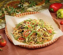 Лапша яичная с грибами шиитаке