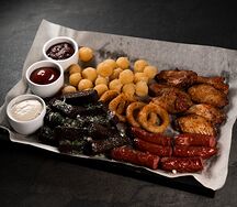 Большая пивная закуска на компанию