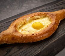 Хачапури по-аджарски