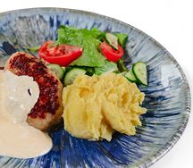 Куриные котлеты с картофельным пюре