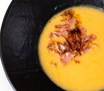 Гороховый суп с копченостями и беконом