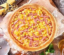Пицца с ветчиной и кукурузой