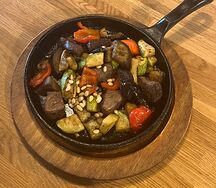 Острая говядина с овощами