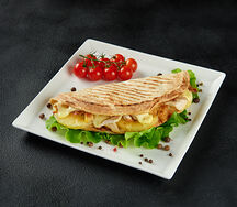 Закрытая пицца экзотик