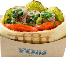 Пита с кебабом из курицы