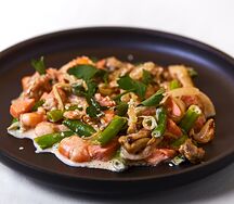 Морепродукты в сливках