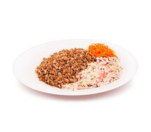 Гречка с ветчиной, сыром и помидорами