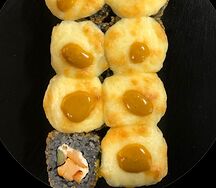 Далматинец с курицей карри запеченный