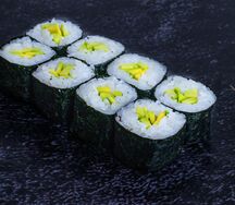 Ролл авокадо маки
