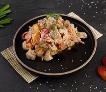 Удон с курой в томатно-остром соусе