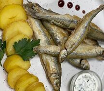 Корюшка с отварным картофелем