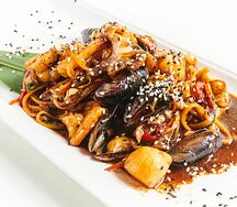 Удон с морепродуктами