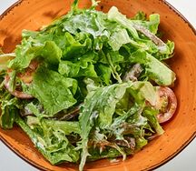 Салат с говядиной (имбирная заправка)