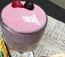 Малиново-Ежевичный молочный коктейль