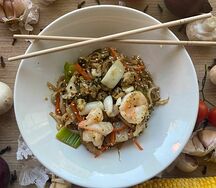 Вок с креветками тигровыми