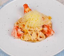 Паста с тигровыми креветками