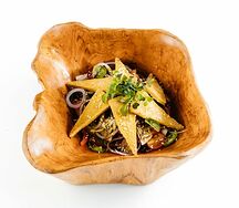 Тофу в кляре с овощами и азиатской заправкой из мисо