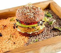 Бургер Веган с чечевичной котлетой