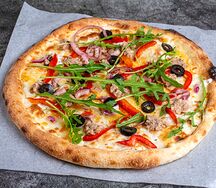 Пицца с тунцом