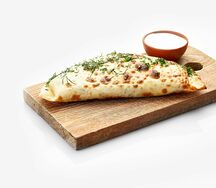 Кутаба с зеленью и мясом