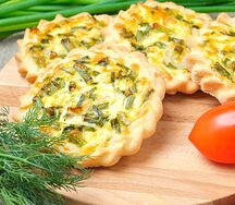 Перепечи с луком и яйцом