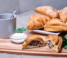 Слойки с капустой