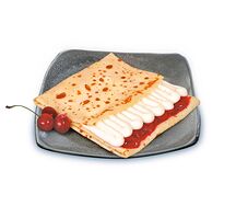 Блин с вишней и крем-чизом