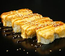 Запечённый ролл Мэйко