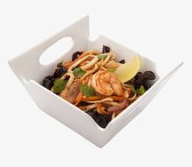 Удон с морепродуктами в устричном соусе