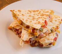 Кесадилья с овощами и сыром 