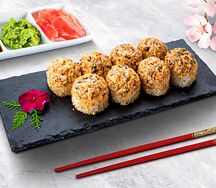 Острый ролл с угрем lux