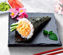 Ручной ролл с креветкой