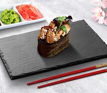 Спайси-суши с угрем