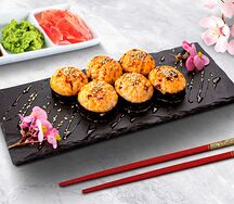 Запеченный люкс с лососем и авокадо