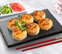 Ролл Запеченная Калифорния с кунжутом