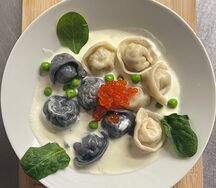 Рыбные пельмени в сливочном соусе Шахматы