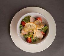 Цезарь с курицей