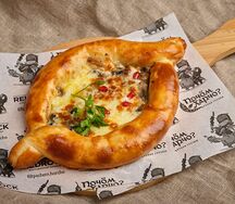 Хачапури с грибным жюльеном