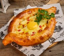 Хачапури по-аджарски