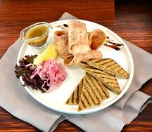 Строганина из пеламиды