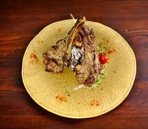 Стейк из бараньей корейки