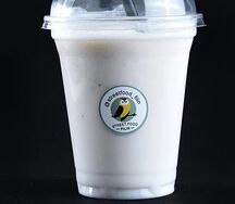 Фирменный смузи с бананом