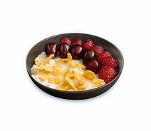 Каша с клубникой и черешней