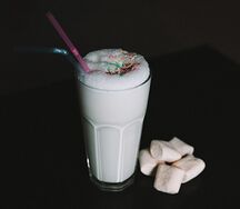 Молочный коктейль ванильный