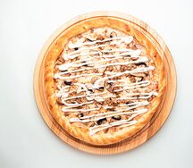 Пицца с курицей и грибами